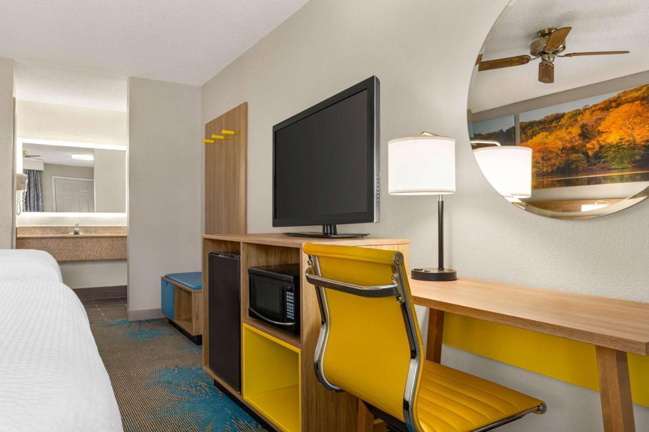 Days Inn By Wyndham Demopolis Luaran gambar