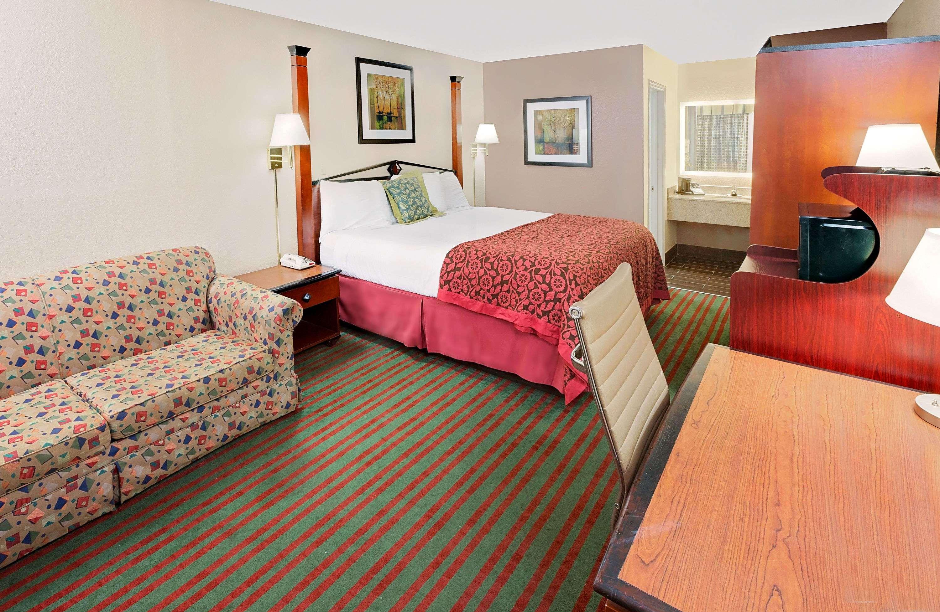 Days Inn By Wyndham Demopolis Luaran gambar